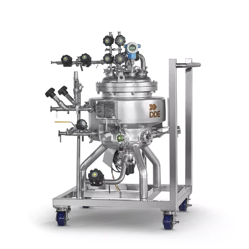 Product feed vessels for filling machine